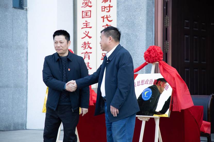 说明: 说明: H4A_6017