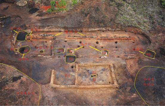 图三 1号槽形炉作坊.JPG