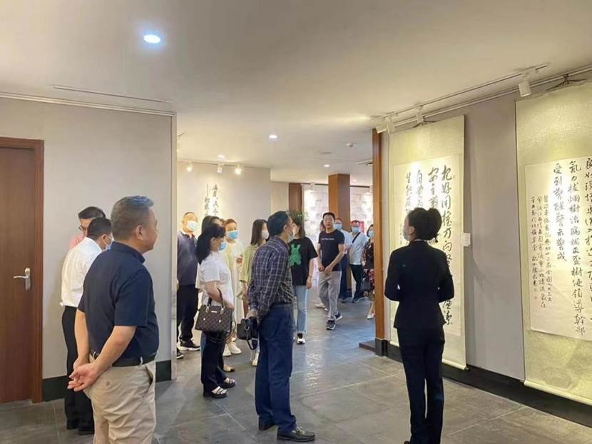 说明: 4a35ece4afe35cdc5b2af4a3815ec7e